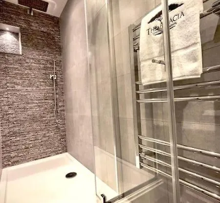Luxury With Private Balcony + Parking Prázdninový dům